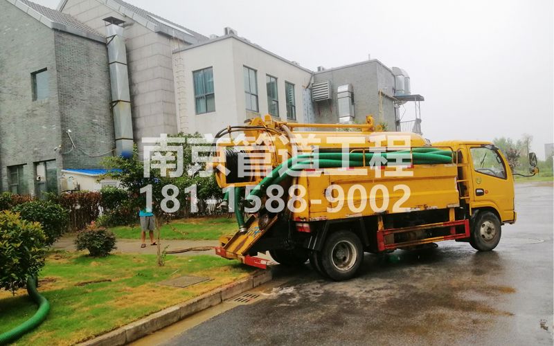 246市政小区化粪池清理